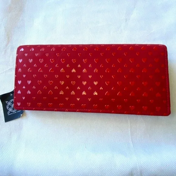 Inden Japanese Designer Handmade Lacquered Red Leather Heart Wallet - Picture 3 of 13